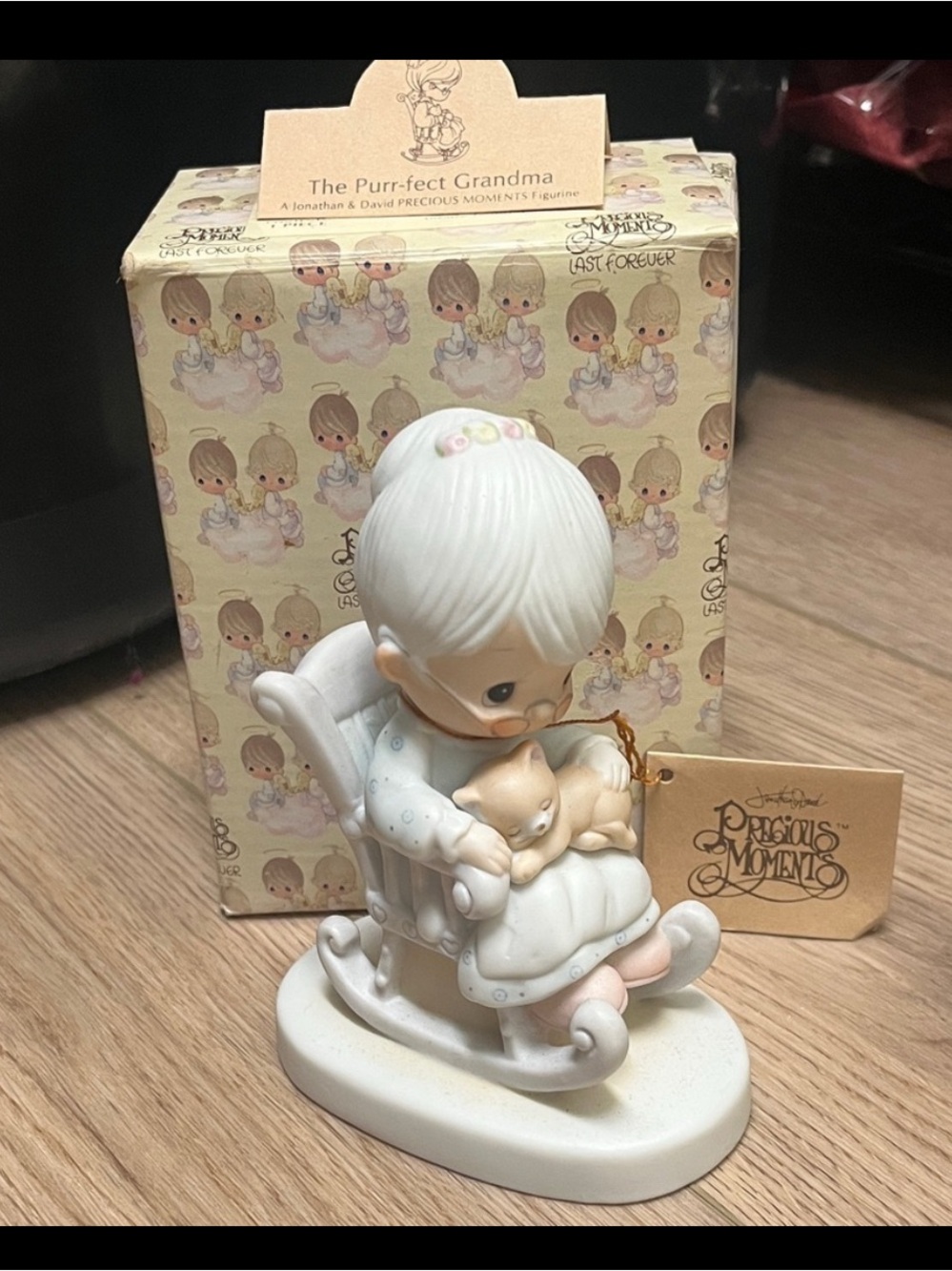3 Precious Moments Figurines - Picture 12 of 16